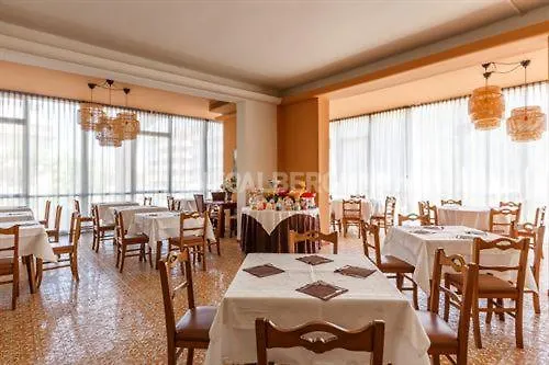 Esperia Boutique Family Hotel Cesenatico 3*,